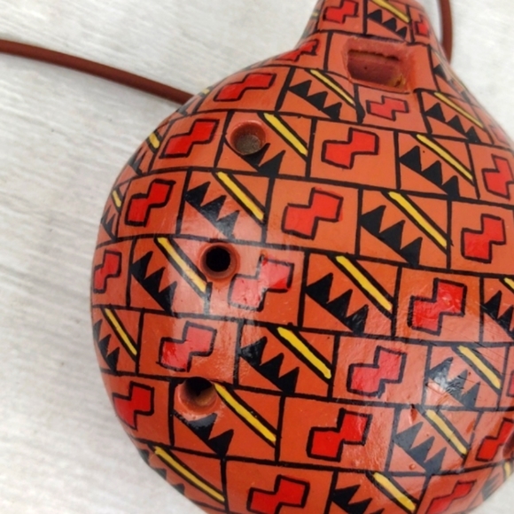 Peruvian Ocarina Clay Crafted Tribal Flute Brown Cord Necklace - Picture 3 of 10